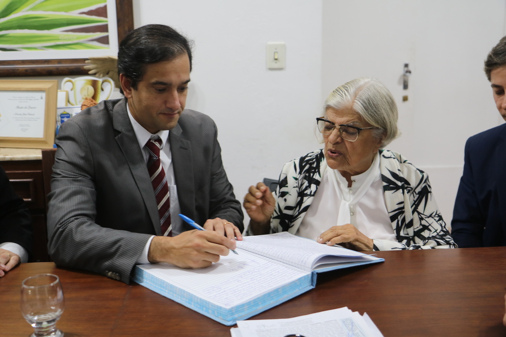 OAB Pernambuco recebe doa&ccedil;&atilde;o de terreno da Prefeitura de Gravat&aacute; nesta quarta-feira (25)