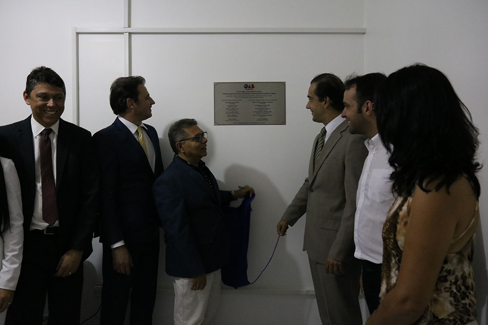Sala dos Advogados do F&oacute;rum de Brejo da Madre de Deus homenageia Ismael Hypolito Cordeiro de Melo