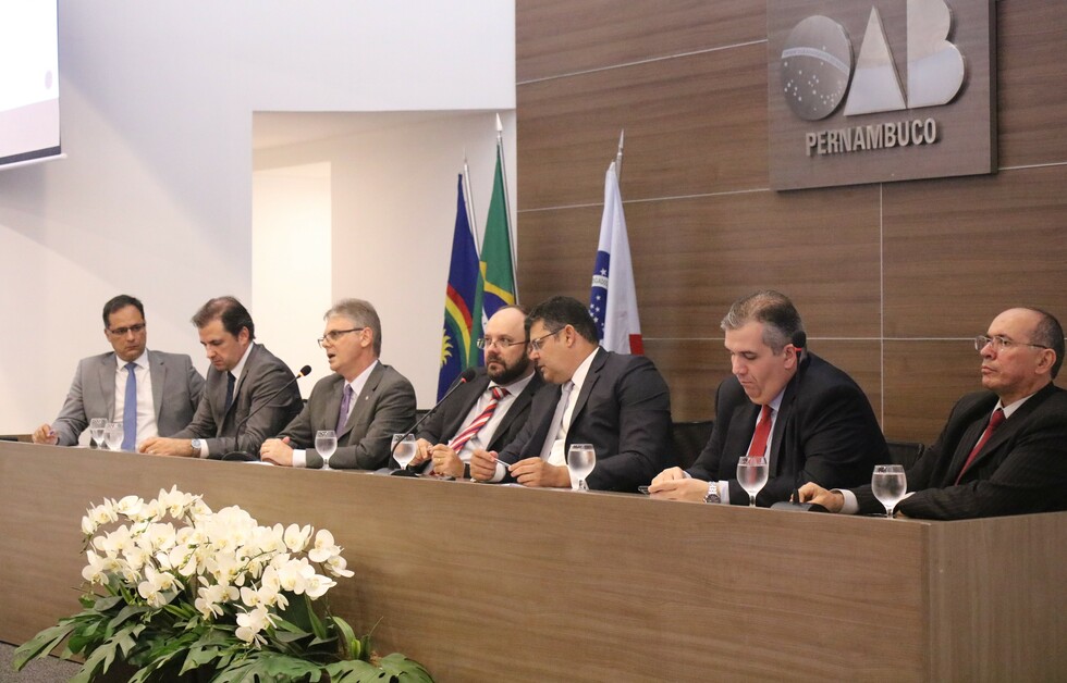Gestores da OAB-PE receberam Corregedoria Itinerante do CFOAB para palestra e reuni&atilde;o de avalia&ccedil;&atilde;o