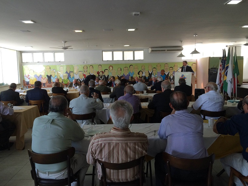 Presidente da OAB-PE faz palestra para rotarianos do Recife