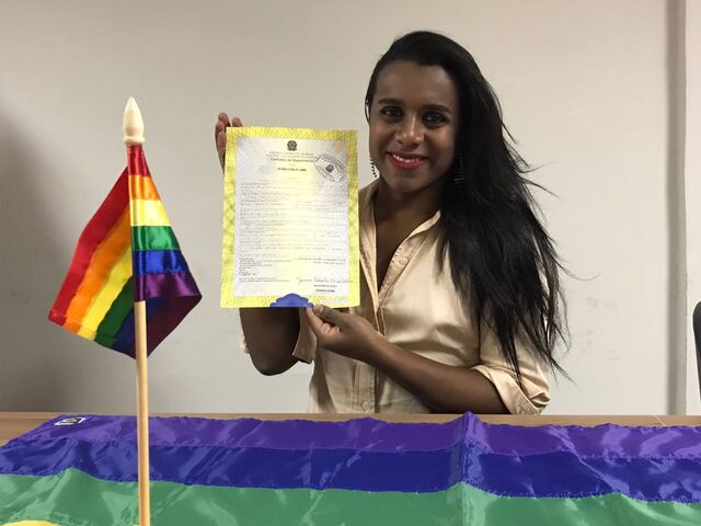 Primeira advogada trans do Norte e Nordeste conquista mudança de nome e de gênero no registro civil