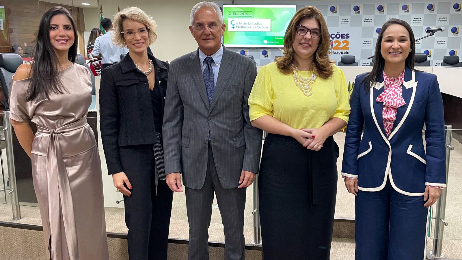 Ingrid Zanella e Manoela Alves participam de encontro sobre Mulheres e Política no TRE-PE