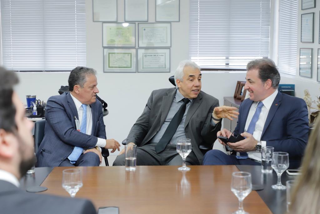 OAB-PE busca agilização processual em parceria com o TRT6
