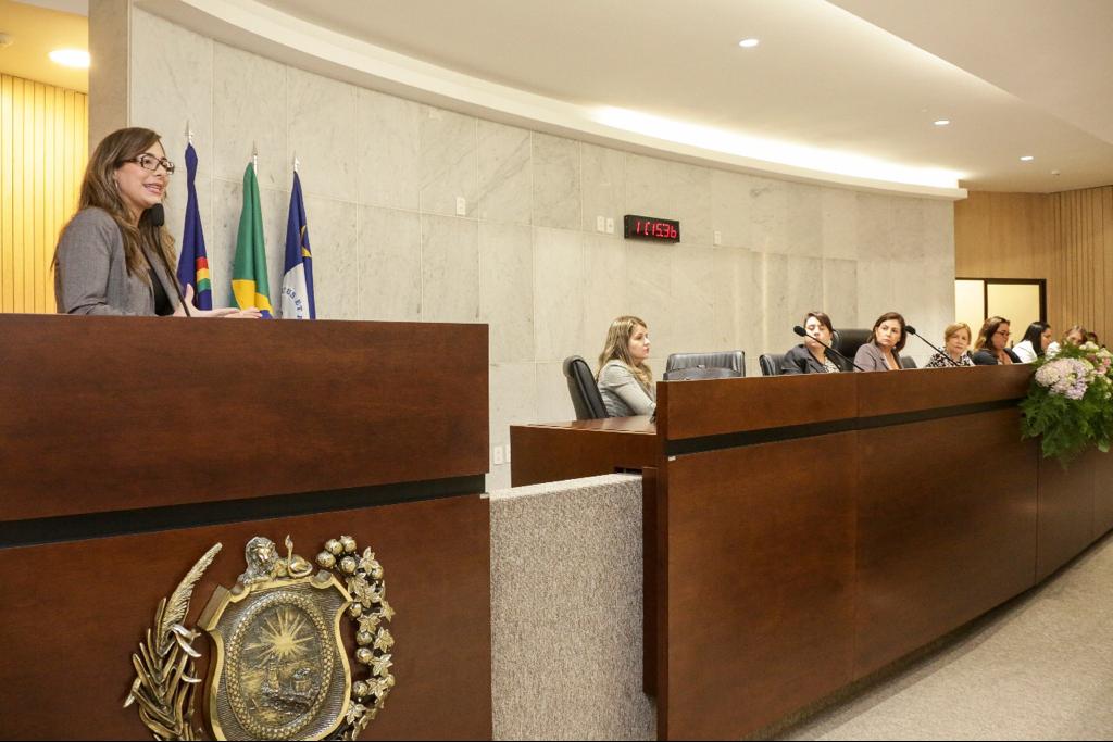 OAB-PE marca presen&ccedil;a em audi&ecirc;ncia p&uacute;blica sobre a Ocupa&ccedil;&atilde;o das Mulheres nos Cargos de Dire&ccedil;&atilde;o nas Institui&ccedil;&otilde;es P&uacute;blicas nesta ter&ccedil;a-feira (20)
