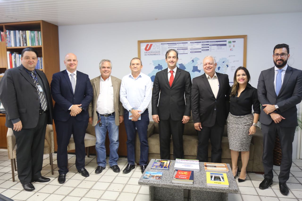 Em parceria com a UPE, OAB Pernambuco cria comiss&atilde;o especial para credenciar o primeiro mestrado em Direito Empresarial