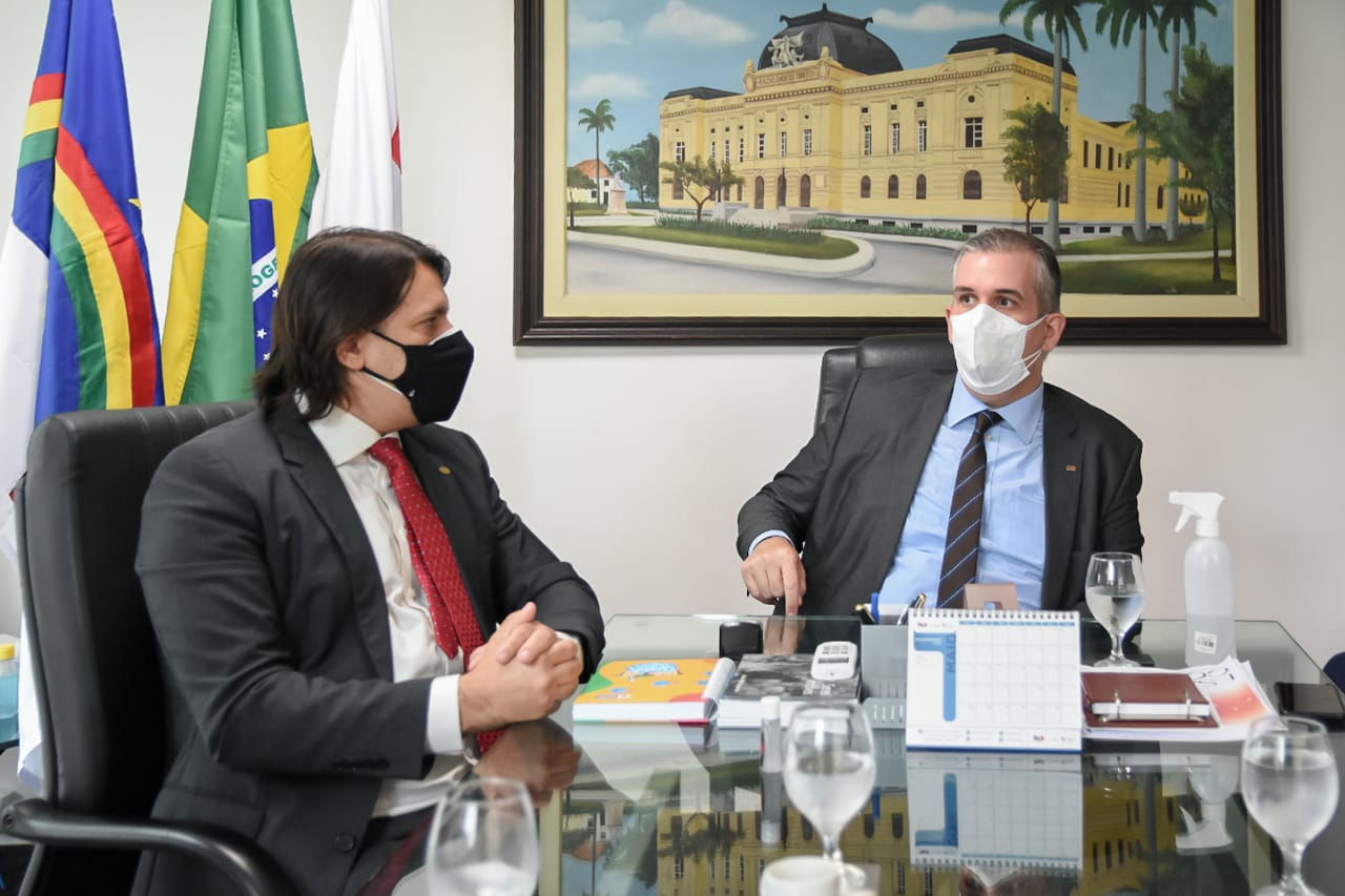 OAB-PE e Cremepe estreitam parceria entre suas escolas