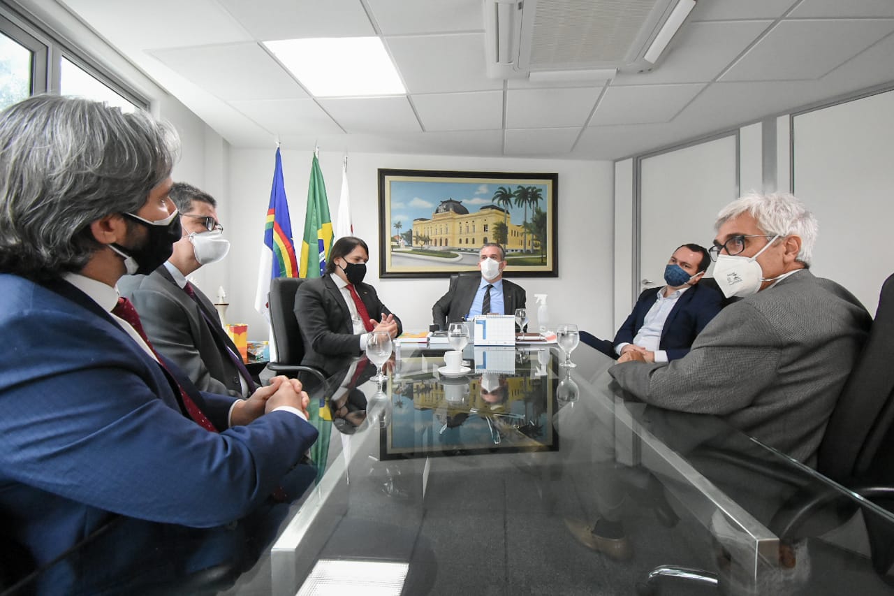 OAB-PE e Cremepe estreitam parceria entre suas escolas