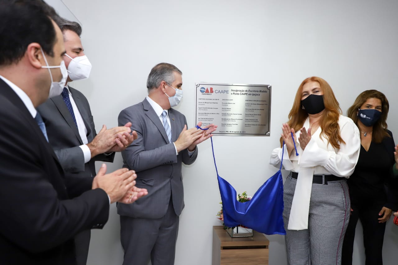 Presidente faz inaugurações em Timbaúba e em Ipojuca