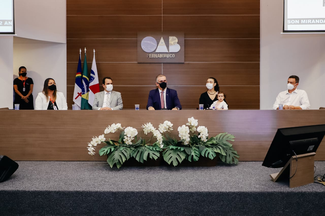 OAB-PE homenageia seus colaboradores por tempo de casa