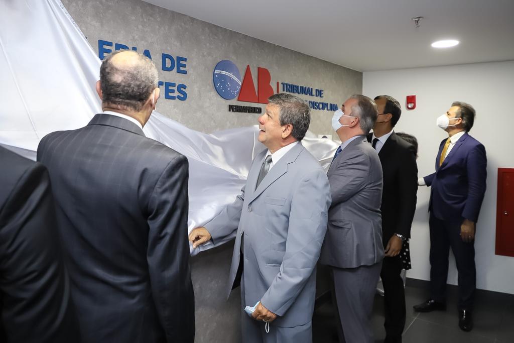 Galeria de ex-presidentes do Tribunal de Ética e Disciplina é inaugurada na sede OAB-PE