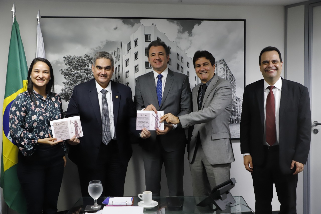 Diretoria da OAB-PE recebe visita de cortesia dos desembargadores do TJPE