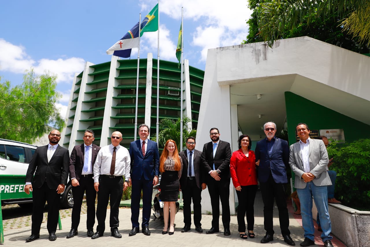 Fernando Ribeiro Lins cumpre agenda no Sertão do Estado