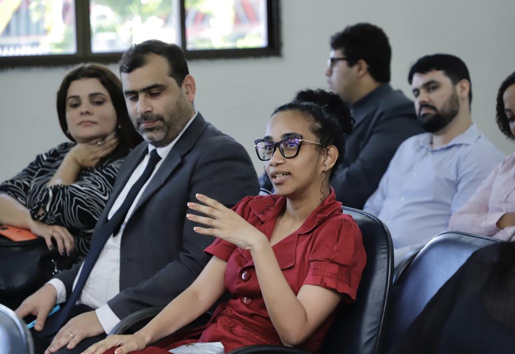 Fernando Ribeiro Lins e Ingrid Zanella se reúnem com a advocacia de São Lourenço da Mata e Camaragibe para tratar da nova Subseção
