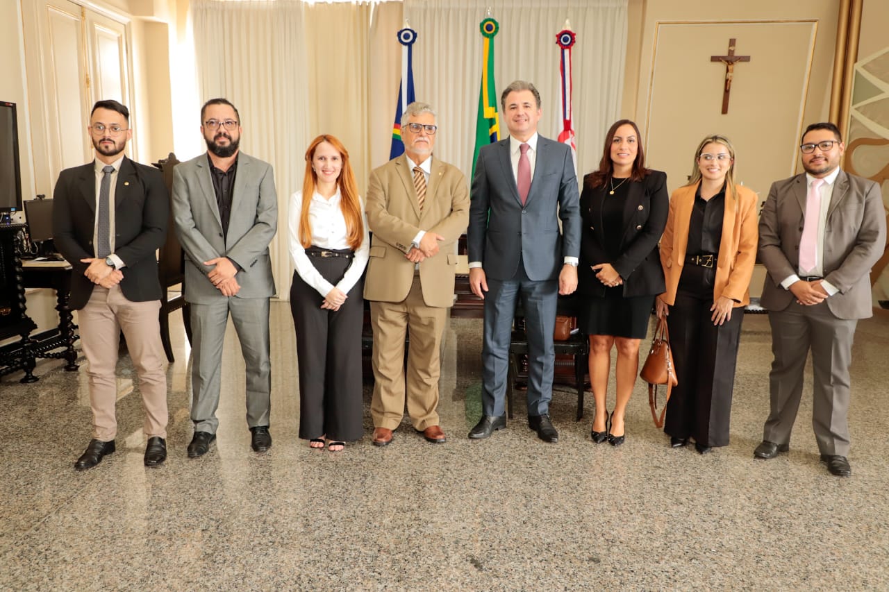 Fernando Ribeiro Lins leva demandas da advocacia de Arcoverde ao presidente do TJPE