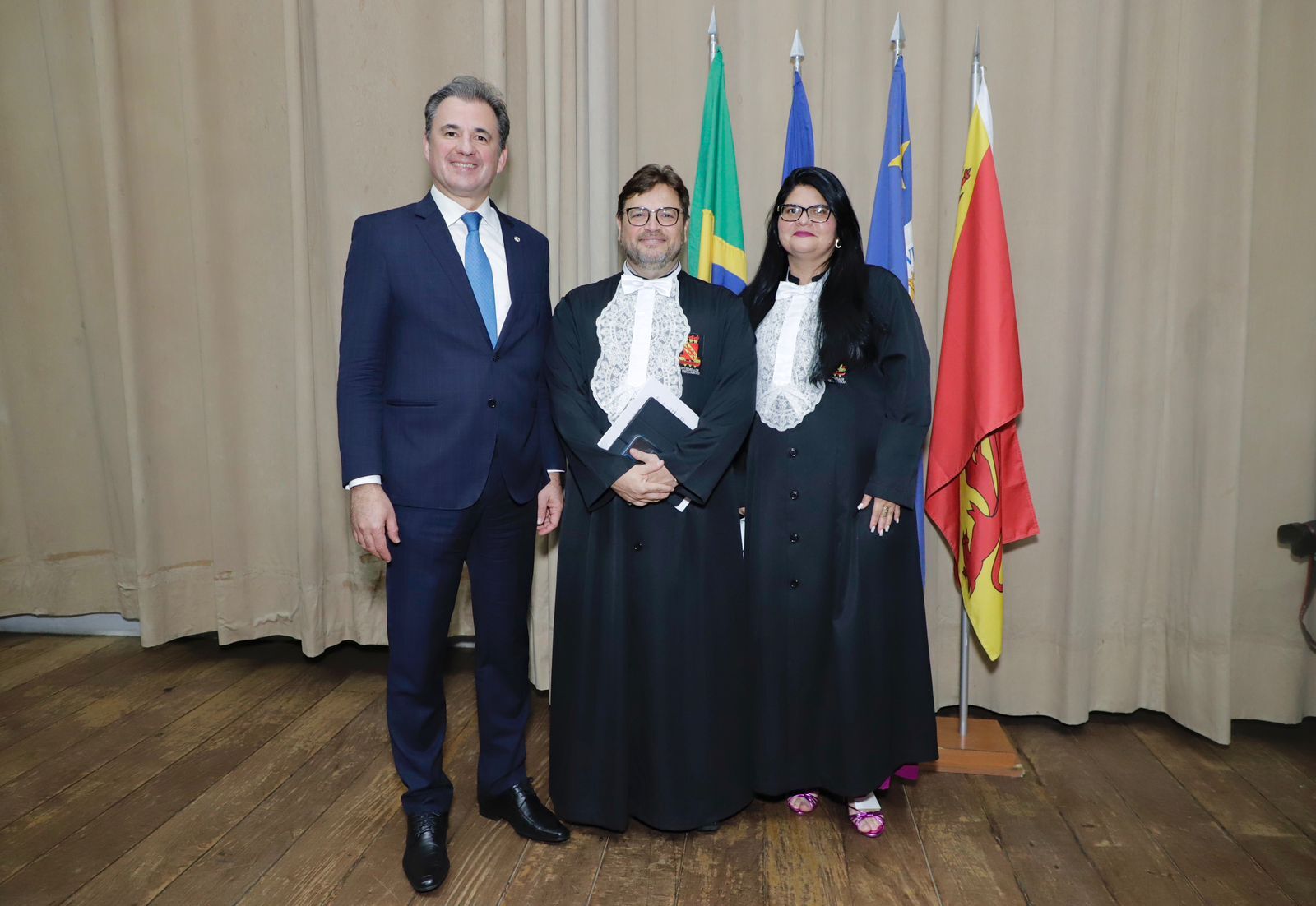 Fernando Ribeiro Lins em solenidade de recondu&ccedil;&atilde;o da nova diretoria da FCAP-UPE