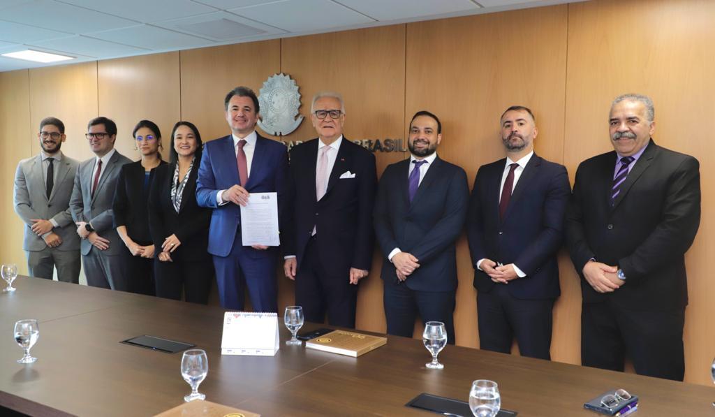 OAB-PE, ESA-PE e Universidade Lusófona de Lisboa selam parceria