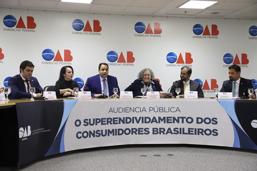 Comissão de Defesa do Consumidor celebra aprovação do PL contra o superendividamento