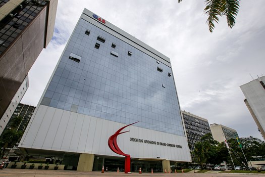 OAB reitera oposi&ccedil;&atilde;o a gradua&ccedil;&otilde;es de direito &agrave; dist&acirc;ncia