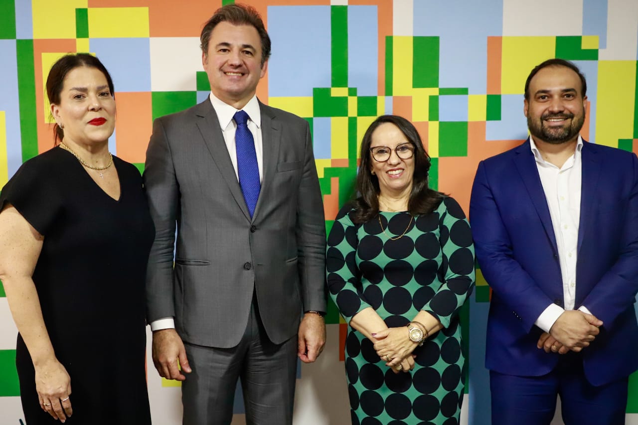 OAB-PE lan&ccedil;a cartilha sobre direitos da crian&ccedil;a e adolescente