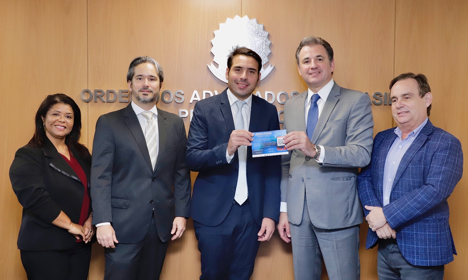 Fernando Ribeiro Lins convida deputados para Conferência Estadual