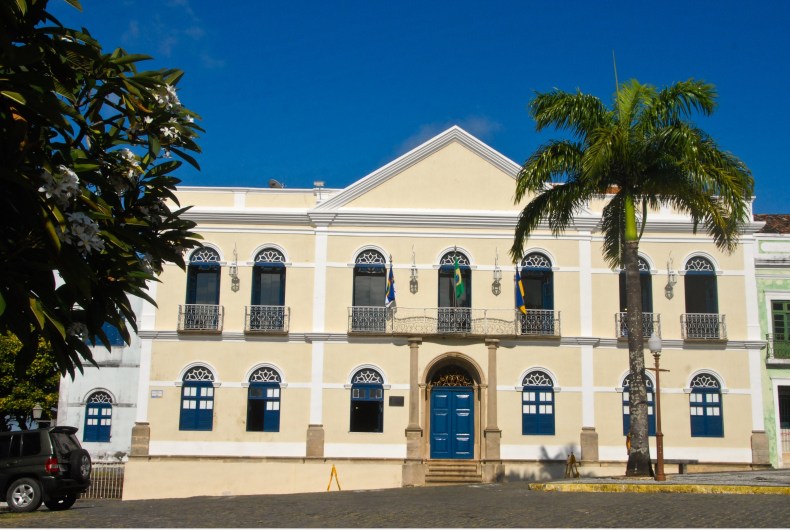 Ap&oacute;s atua&ccedil;&atilde;o da OAB, Prefeitura de Olinda rev&ecirc; edital para contratar advogados